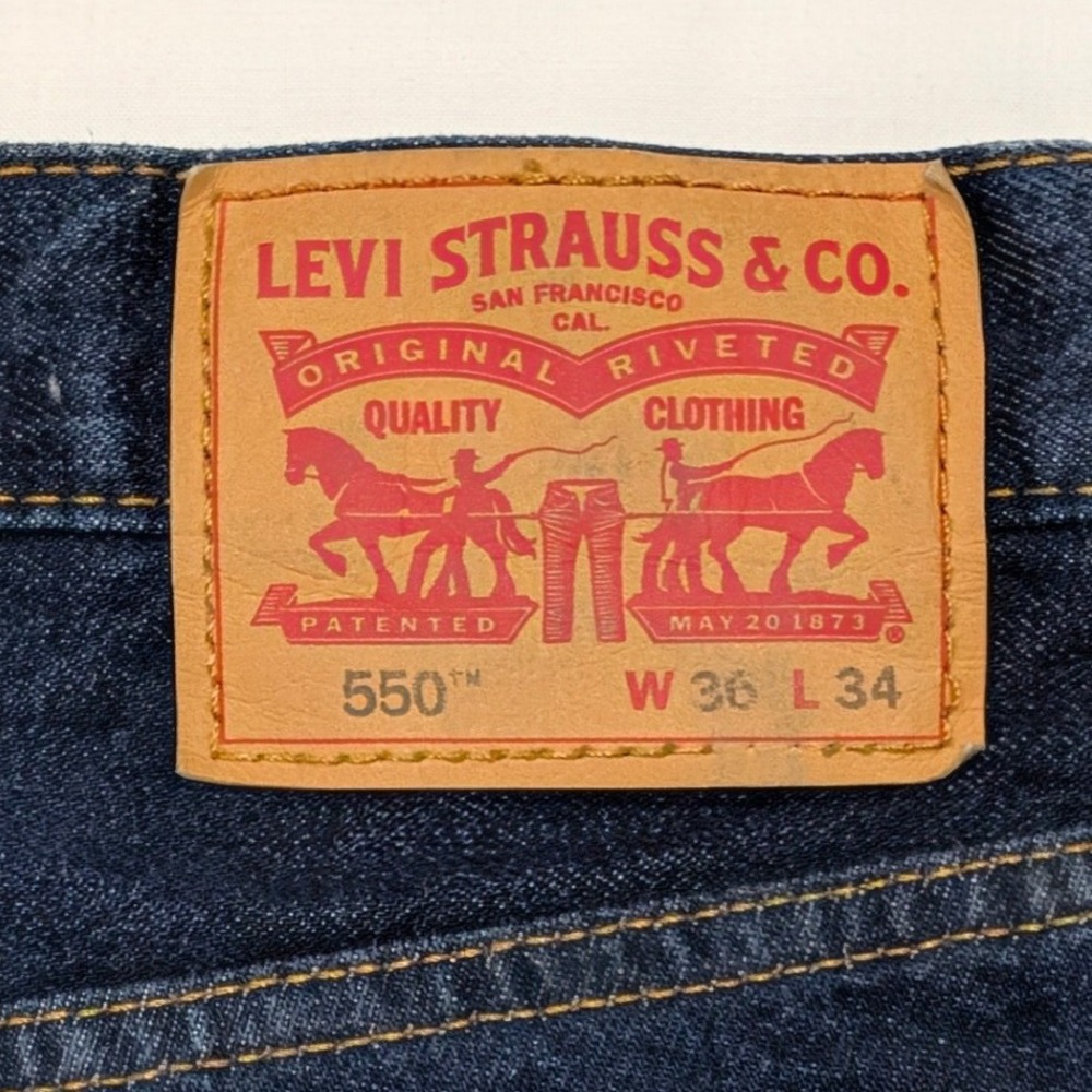 Levi's 550 Relaxed Fit Dark Wash Indigo Denim Jeans Mens 36x34 00550-0216